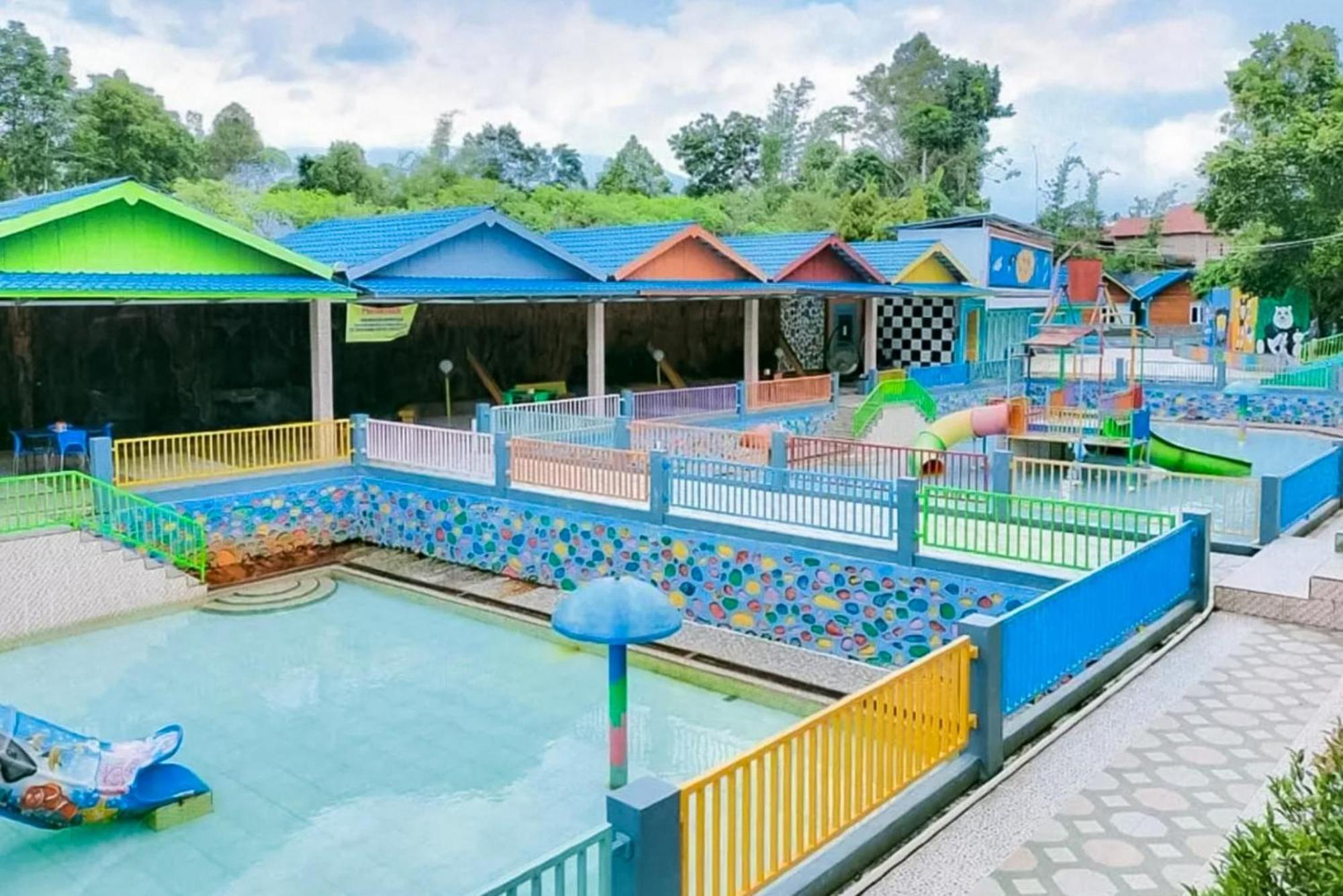 Reddoorz At Villa Waterfun Favour Pagar Alam Pagaralam Luaran gambar